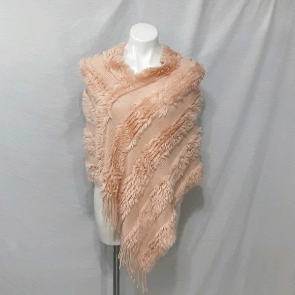 Marc New York Fuzzy Fringed Knit Cape Poncho Wrap S/M Cozy Chic Travel Layer - Picture 4 of 8